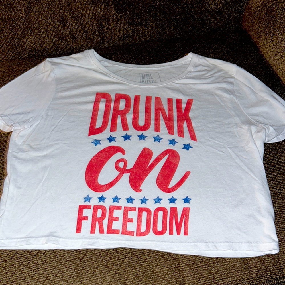 SUMMER SALE!! REBEL SAINTS Drunk On Freedom Graphic Cropped T-Shirt LARGE